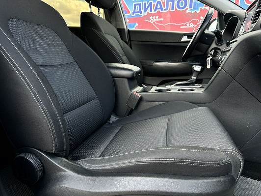 Kia Sportage Luxe, 2018 года, пробег 98000 км