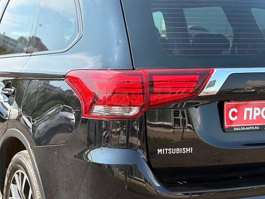 Mitsubishi Outlander Intense+, 2015 года, пробег 141200 км