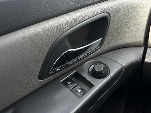 Chevrolet Cruze LS, 2010 года, пробег 255600 км
