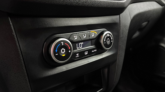 Lada (ВАЗ) XRAY Luxe, 2016 года, пробег 88000 км