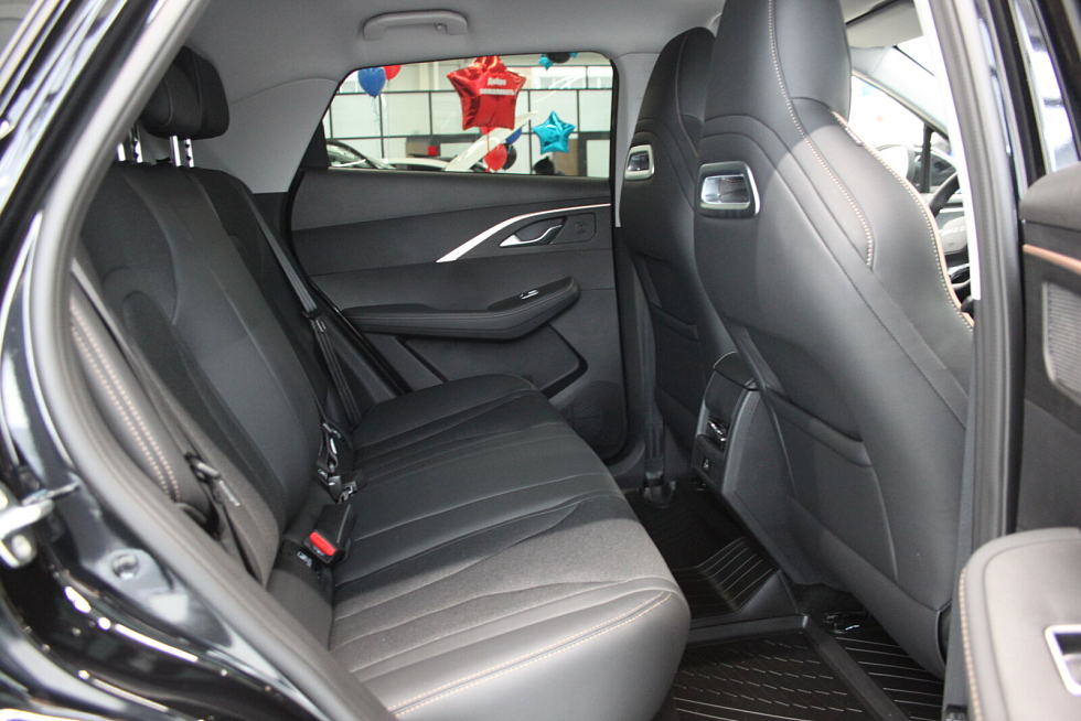 Omoda C5 Drive, черный