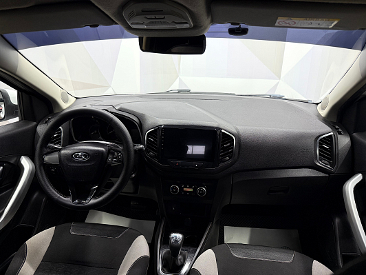 Lada (ВАЗ) XRAY Exclusive (2018), 2017 года, пробег 179484 км