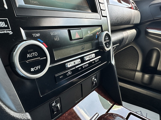 Toyota Camry, 2012 года, пробег 235000 км