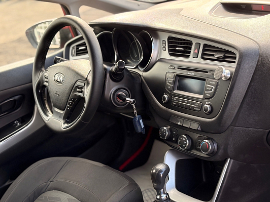 Kia Ceed Comfort, 2013 года, пробег 224036 км