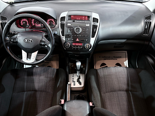 Kia Ceed Luxe, 2011 года, пробег 130000 км