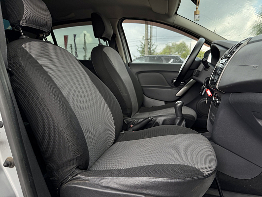 Renault Logan Privilege, 2014 года, пробег 153000 км