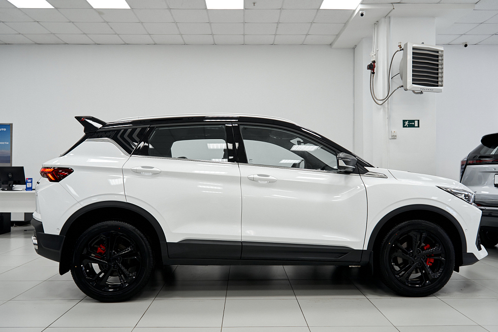 Geely Coolray Flagship, белый