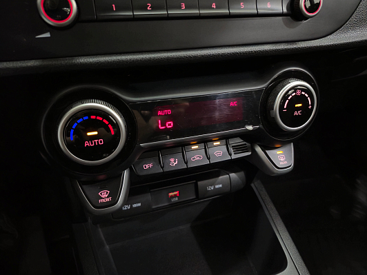 Kia Rio Luxe, 2020 года, пробег 133231 км
