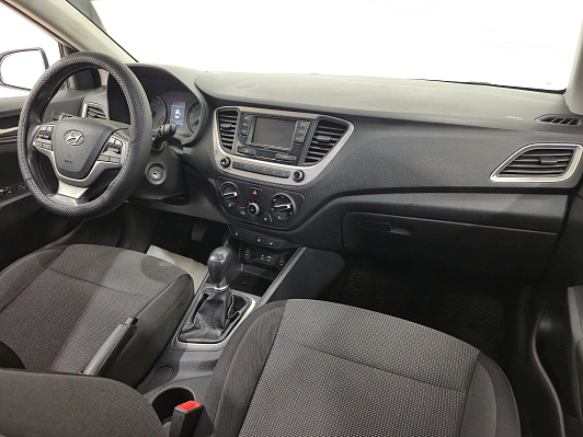Hyundai Solaris Active, 2017 года, пробег 242018 км