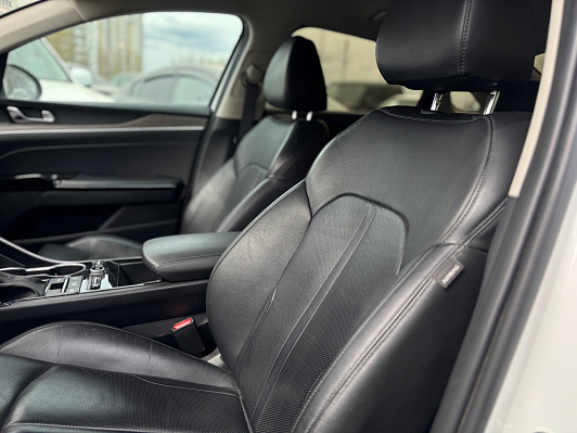 Kia K5 Luxe, 2020 года, пробег 62200 км