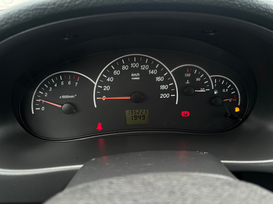 Lada (ВАЗ) Priora, 2012 года, пробег 195223 км