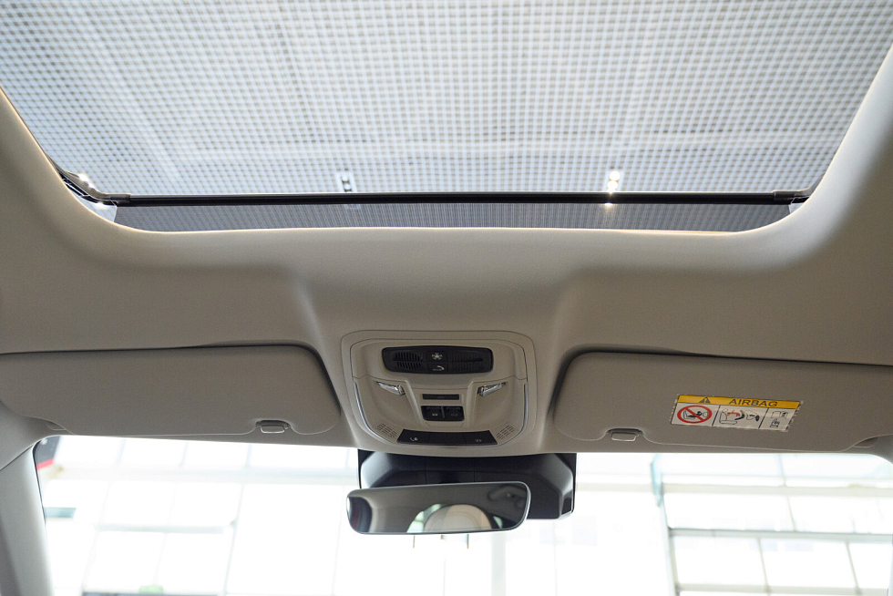 Haval Jolion Tech+, красный