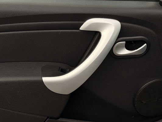 Renault Sandero, 2011 года, пробег 204206 км