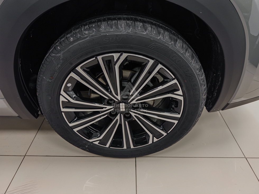 Geely EX5 EM-i Макс, серый