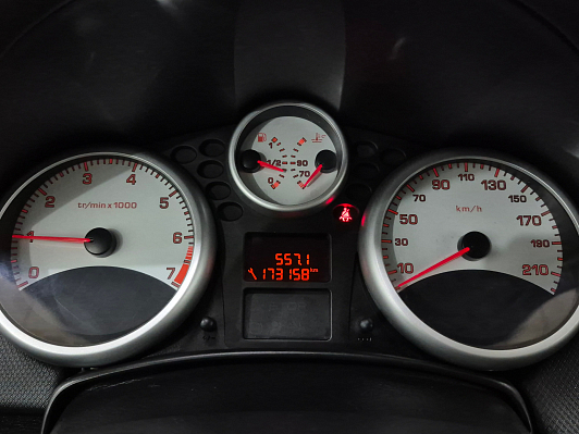 Peugeot 207, 2009 года, пробег 173135 км