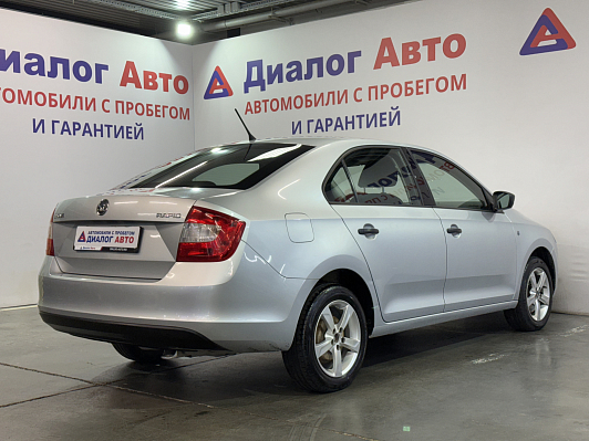 Skoda Rapid, 2014 года, пробег 181000 км
