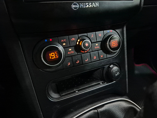 Nissan Qashqai SE+, 2011 года, пробег 285393 км