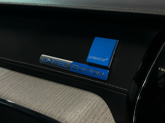 Volvo XC60 Inscription, 2018 года, пробег 52500 км