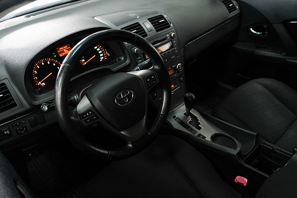 Toyota Avensis, 2009 года, пробег 211411 км