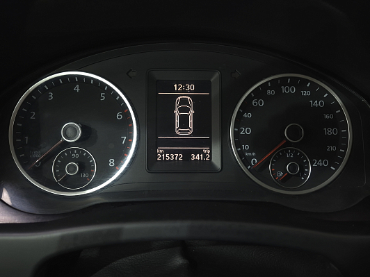 Volkswagen Tiguan Trend&Fun, 2009 года, пробег 215365 км