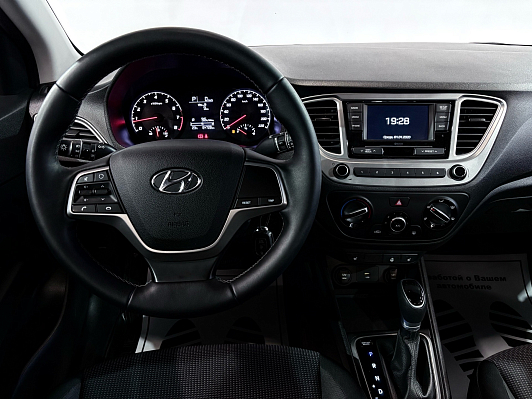 Hyundai Solaris Специальная Серия "10 лет" + Comfort, 2021 года, пробег 64726 км