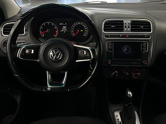 Volkswagen Polo Comfortline, 2019 года, пробег 180000 км