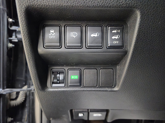 Nissan X-Trail SE, 2015 года, пробег 180373 км