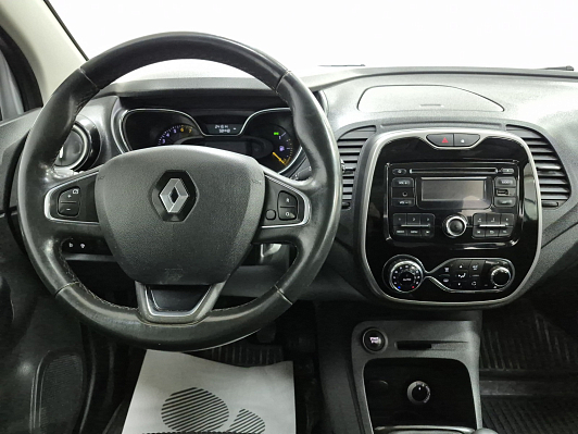 Renault Kaptur Play, 2016 года, пробег 241509 км