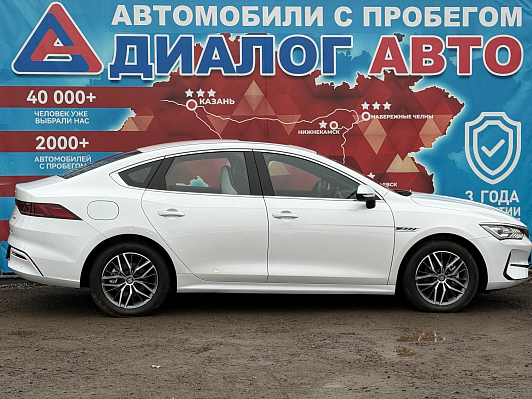 BYD Qin, 2022 года, пробег 135 км