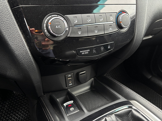 Nissan Qashqai, 2017 года, пробег 129000 км