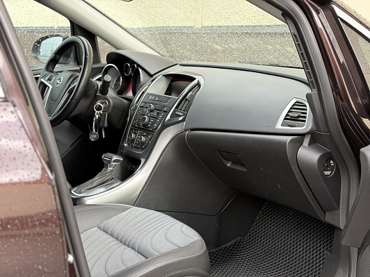 Opel Astra Cosmo, 2014 года, пробег 193091 км
