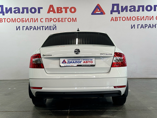 Skoda Octavia, 2019 года, пробег 123067 км