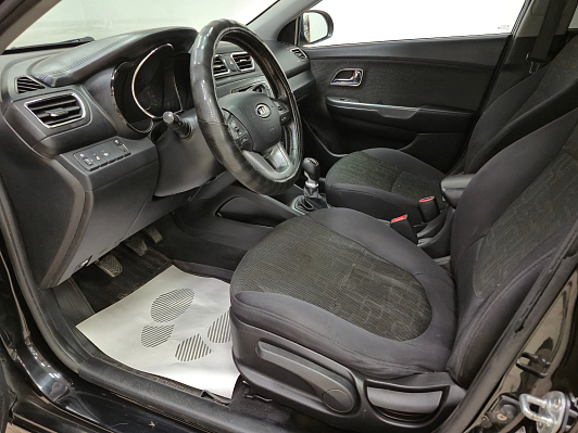 Kia Rio, 2012 года, пробег 211519 км