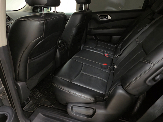 Nissan Pathfinder Mid, 2015 года, пробег 217400 км