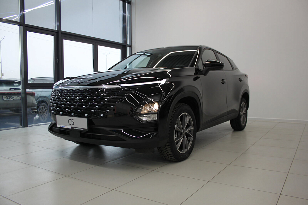 Omoda C5 Active, черный