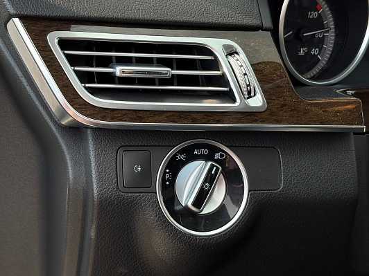 Mercedes-Benz E-Класс, 2013 года, пробег 195261 км