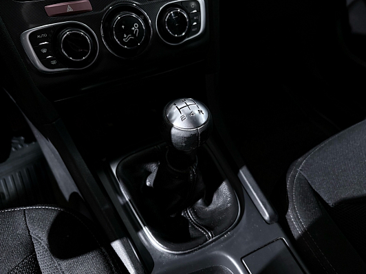 Citroen C4 Exclusive, 2013 года, пробег 200000 км