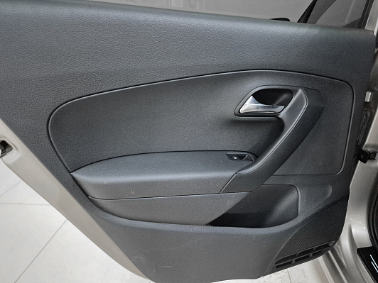 Volkswagen Polo Trendline, 2016 года, пробег 142281 км