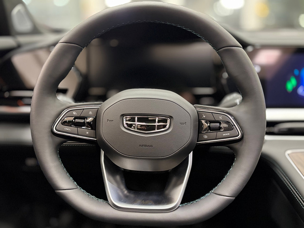 Geely Monjaro Flagship SE, зеленый