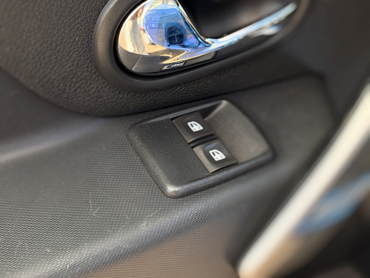 Renault Sandero Privilege, 2015 года, пробег 112103 км