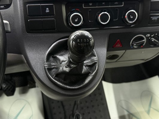 Volkswagen Transporter, 2012 года, пробег 366277 км