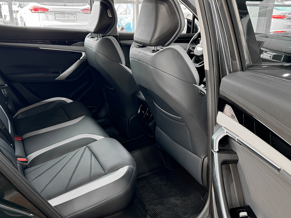 Geely Atlas Флагман, зеленый