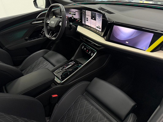 Audi Q5 Luxury, 2025 года, пробег 35 км