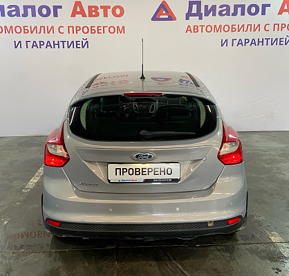 Ford Focus SYNC Edition, 2011 года, пробег 194000 км