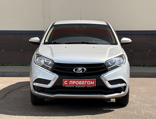 Lada (ВАЗ) XRAY Comfort, 2017 года, пробег 65000 км