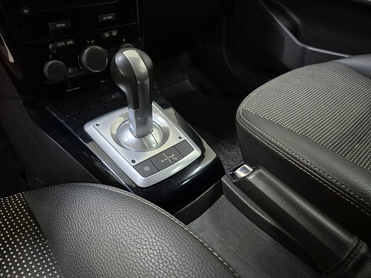 Opel Astra, 2011 года, пробег 234883 км