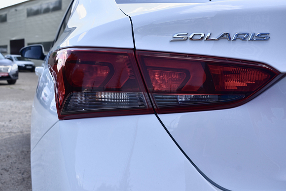 Hyundai Solaris Специальная Серия "10 лет", 2021 года, пробег 29000 км