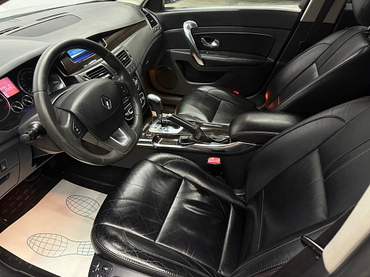 Renault Latitude Privilege, 2012 года, пробег 217598 км