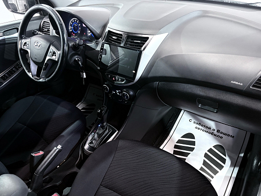 Hyundai Solaris Comfort, 2015 года, пробег 177000 км