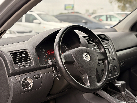 Volkswagen Golf, 2006 года, пробег 129000 км